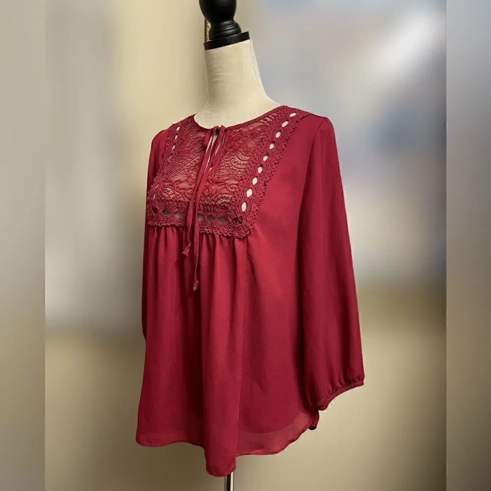 Iz Byer Red Pullover Blouse w/Lace Top & Elastics on Sleeves (Size: Large) - Picture 7 of 14